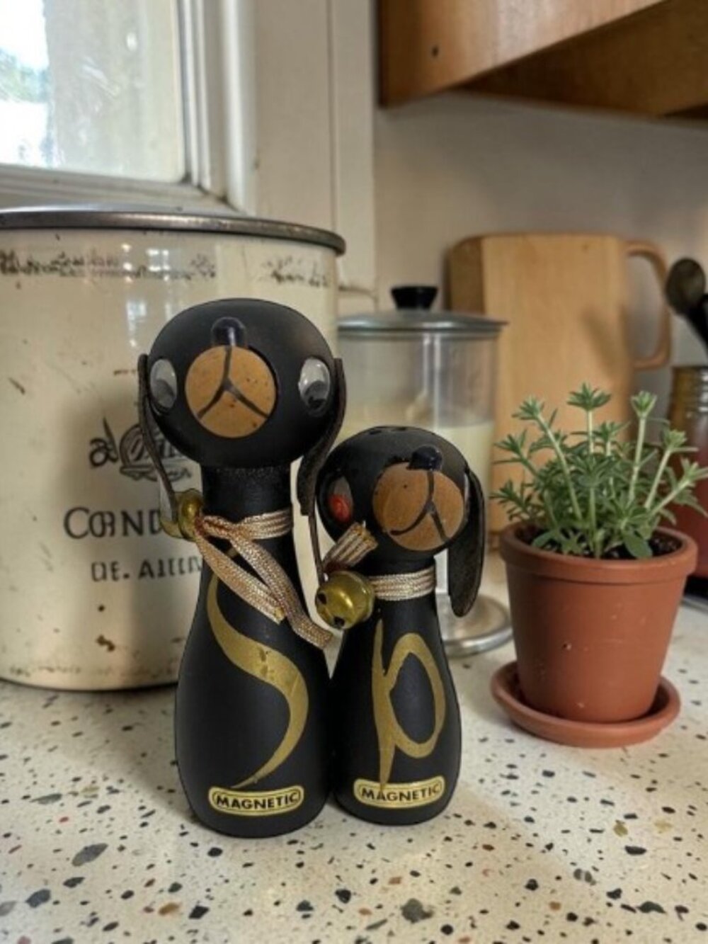 1960s MCM Wooden Dog Salt & Pepper Shakers – Magnetic Sides – Japan